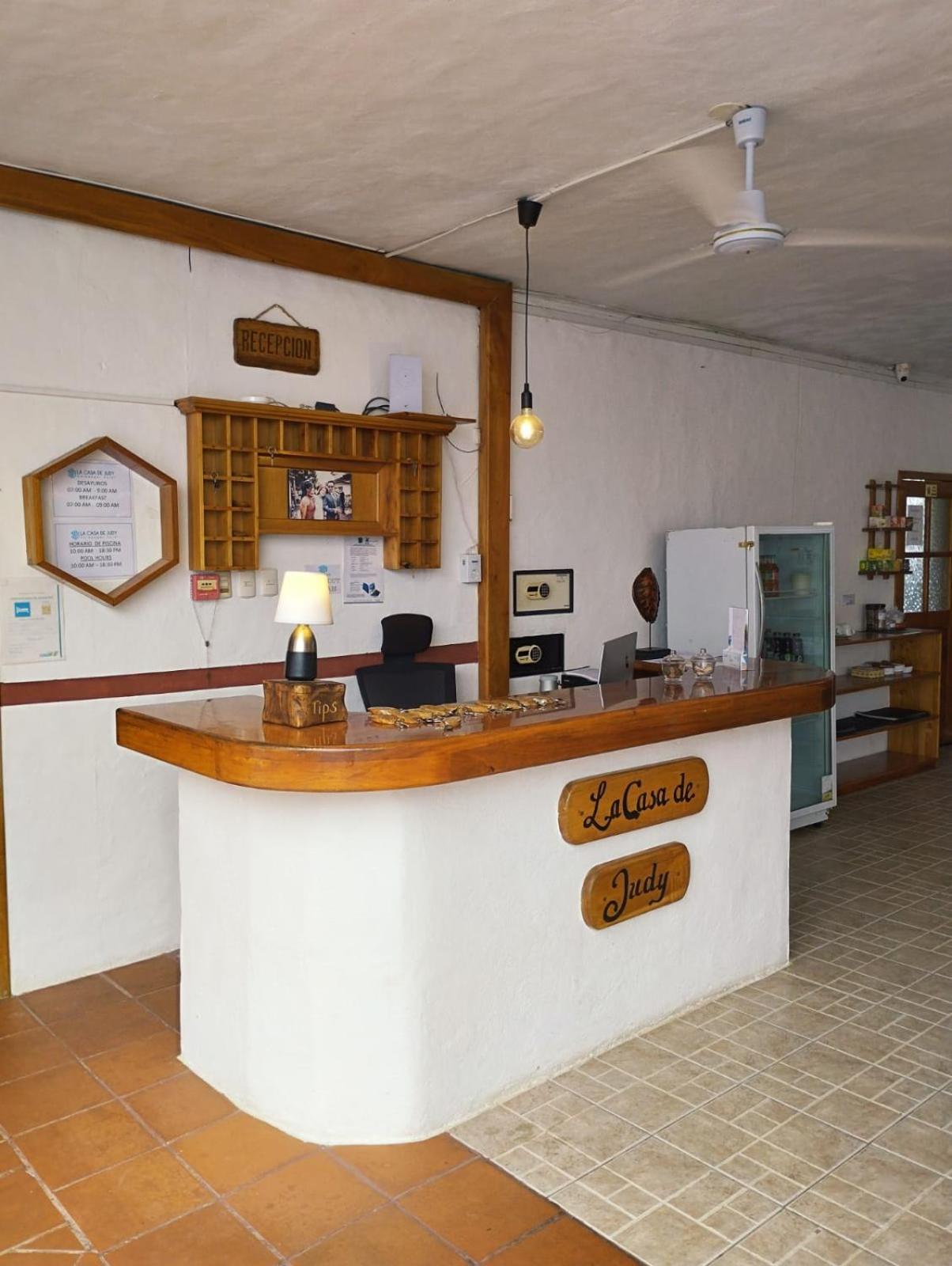 Hotel La Casa De Judy Puerto Ayora  Eksteriør bilde