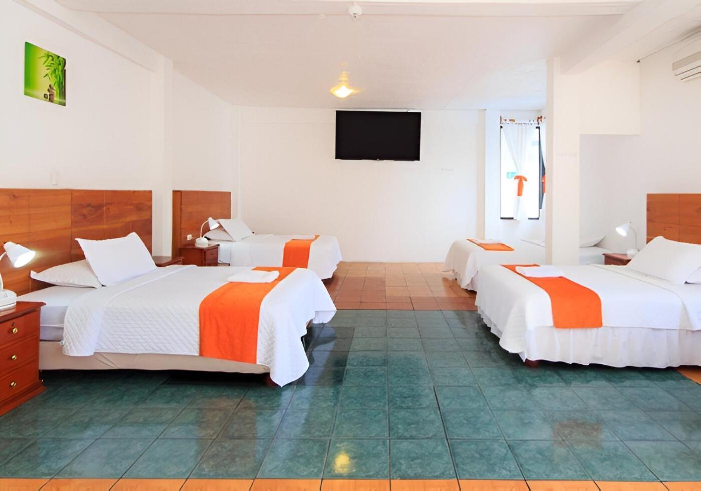 Hotel La Casa De Judy Puerto Ayora  Eksteriør bilde