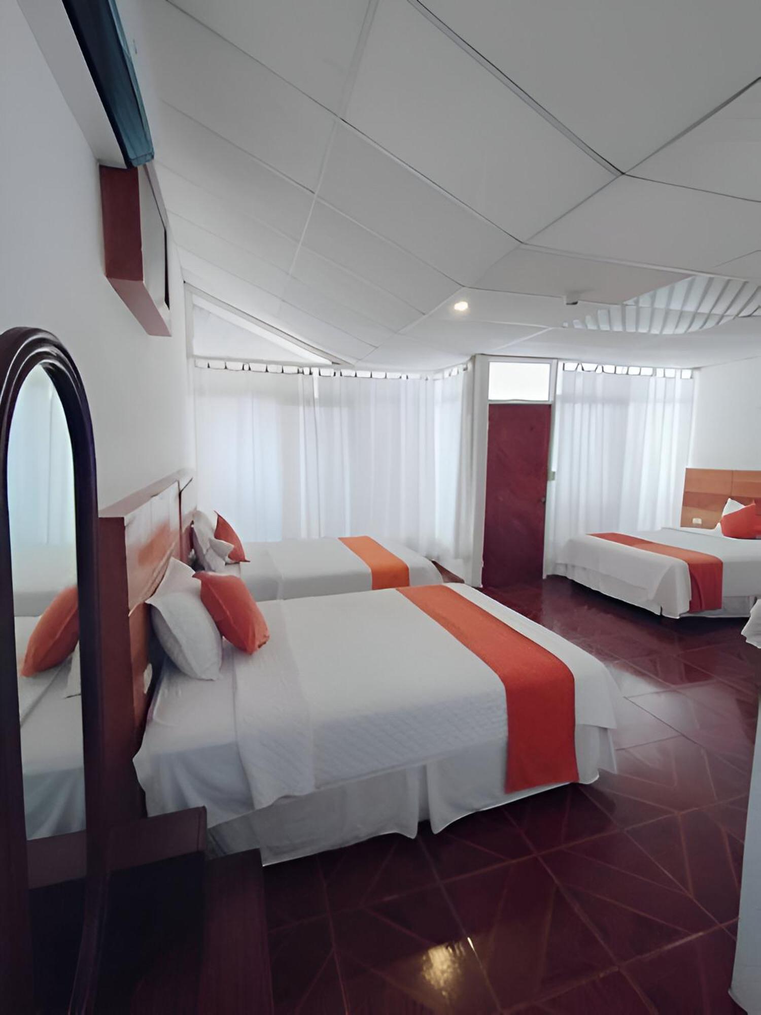 Hotel La Casa De Judy Puerto Ayora  Eksteriør bilde